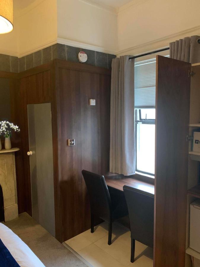 Upstairs Studio - Private Kitchenette And Small En-Suite Dublin Dış mekan fotoğraf
