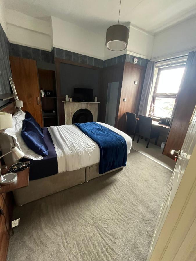 Upstairs Studio - Private Kitchenette And Small En-Suite Dublin Dış mekan fotoğraf